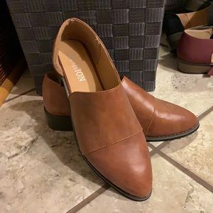 Brown dress flats